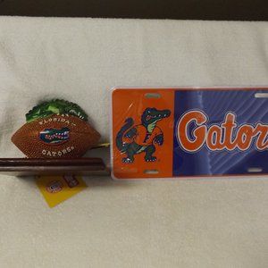 UNIVERSITY OF FLORIDA BUNDLE - DESK SET & CAR PLAT